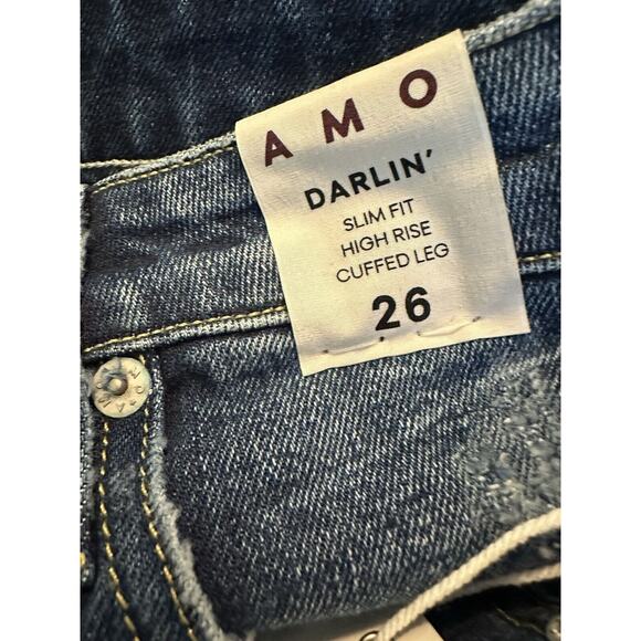 NWT AMO Darlin Jeans 26 High Rise Slim Fit Cuffed Leg Button Fly Sweetheart Wash - Picture 8 of 12